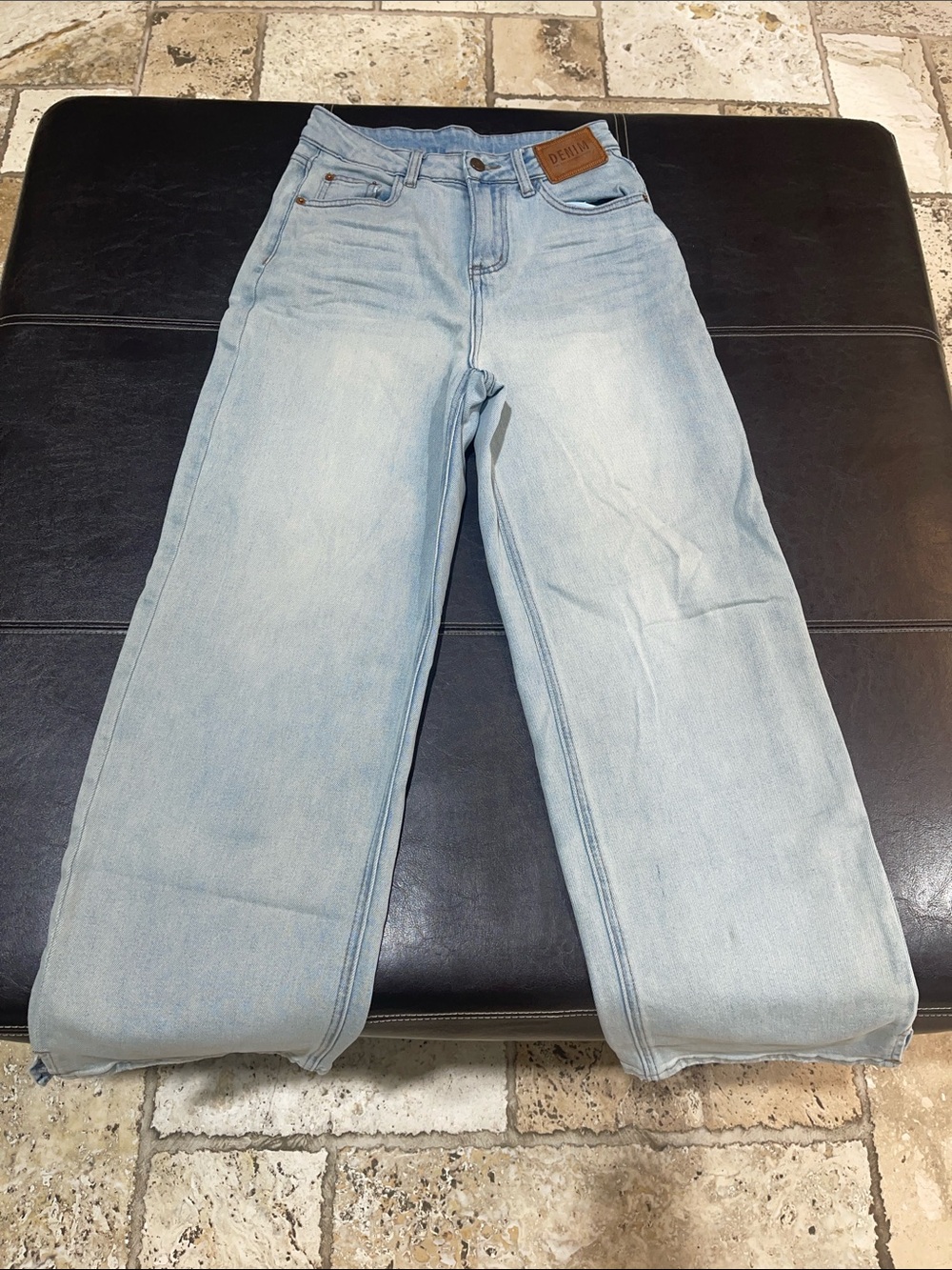 Denim High-Rise Wide-Leg Jeans in Light Blue 🇨🇦